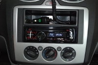   Pioneer DEH-3200UB  Ford Focus II